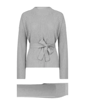 Костюм с брюками