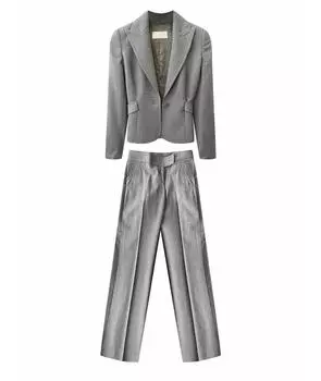 Костюм с брюками