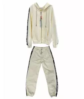 Костюм с брюками