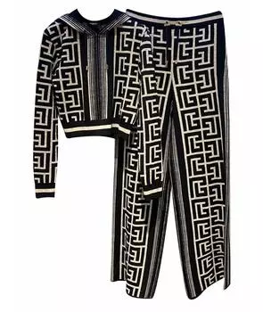 Костюм с брюками