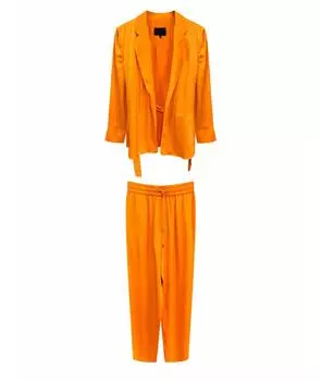 Костюм с брюками