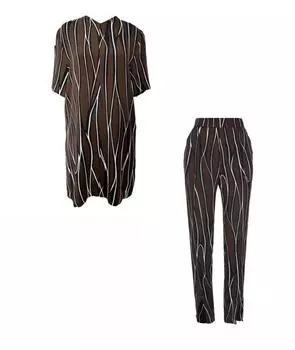 Костюм с брюками