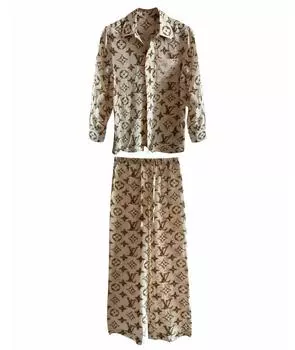 Костюм с брюками