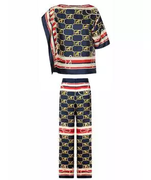 Костюм с брюками