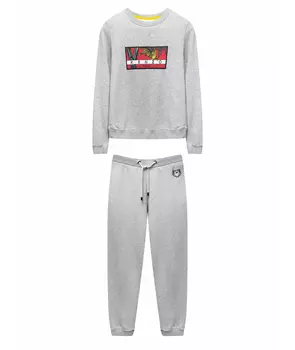 Костюм с брюками