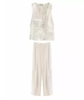 Костюм с брюками