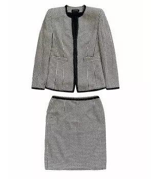 Костюм с брюками