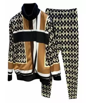 Костюм с брюками