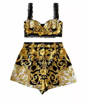 Костюм с брюками