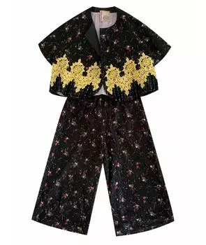 Костюм с брюками