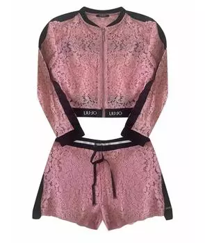 Костюм с брюками