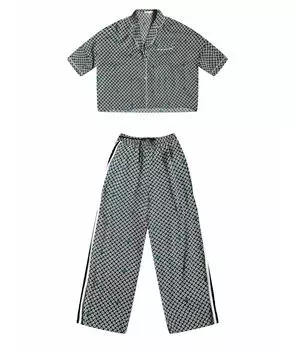 Костюм с брюками