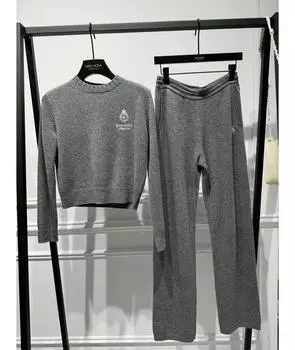 Костюм с брюками