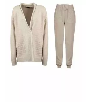 Костюм с брюками