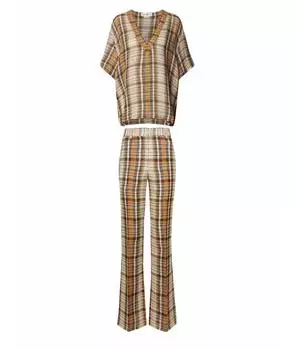 Костюм с брюками