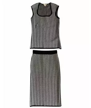 Костюм с юбками