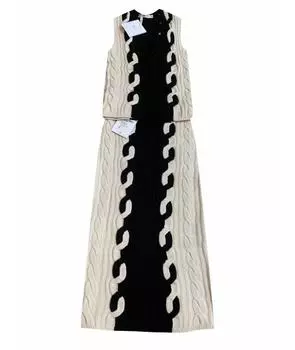 Костюм с юбками