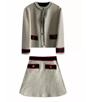 Костюм с юбками