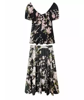 Костюм с юбками