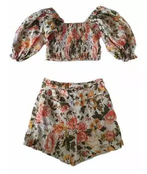 Костюм с юбками