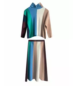 Костюм с юбками