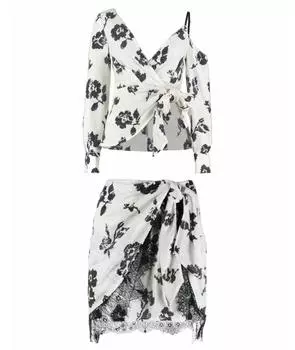 Костюм с юбками