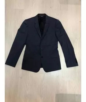 Костюм-тройка