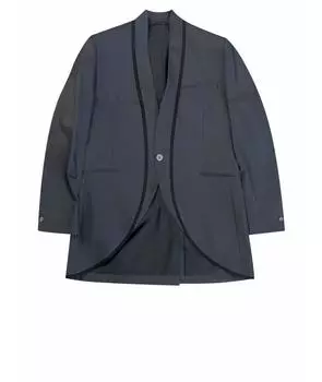 Костюм-тройка