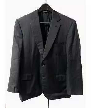 Костюм-тройка