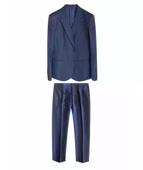 Костюм-тройка