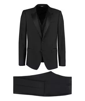 Костюм-тройка