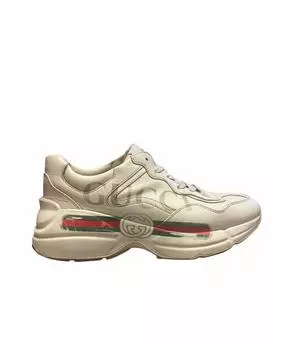 Кроссовки