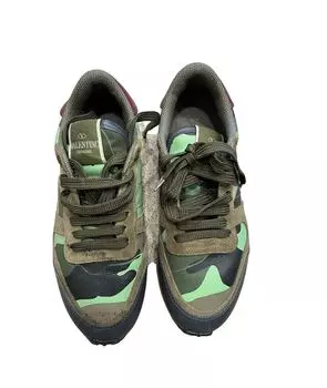 Кроссовки