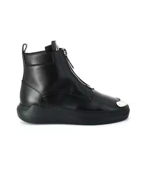 Низкие ботинки