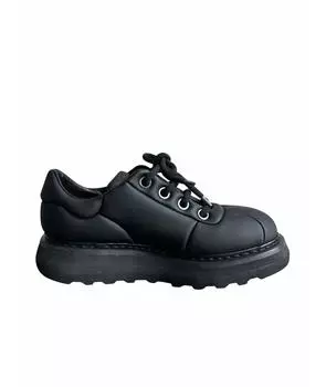 Низкие ботинки