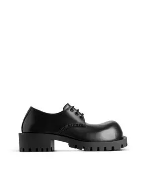 Низкие ботинки