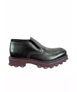 Низкие ботинки