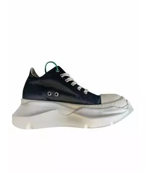 Низкие кроссовки / кеды