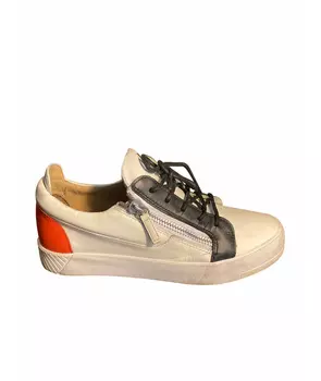 Низкие кроссовки / кеды