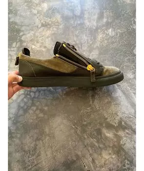 Низкие кроссовки / кеды