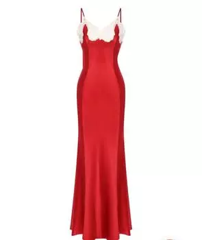 Пижамы и сорочки