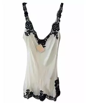 Пижамы и сорочки