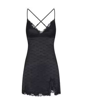 Пижамы и сорочки