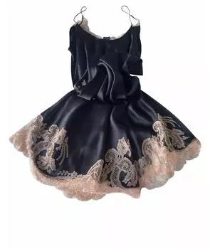 Пижамы и сорочки