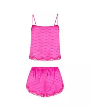 Пижамы и сорочки