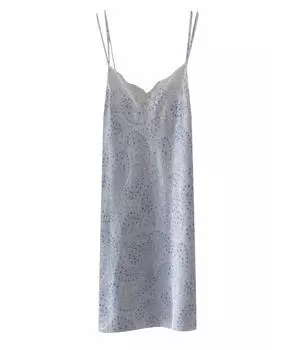 Пижамы и сорочки