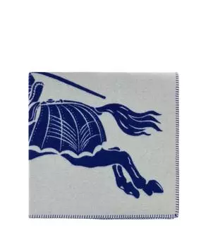 Покрывало и плед