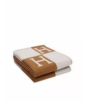 Покрывало и плед