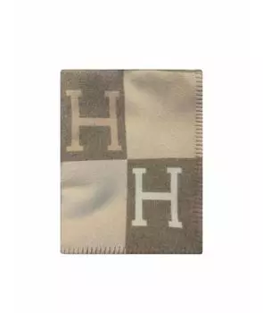 Покрывало и плед