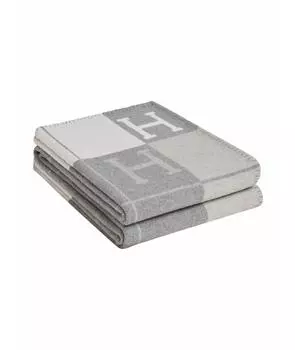 Покрывало и плед